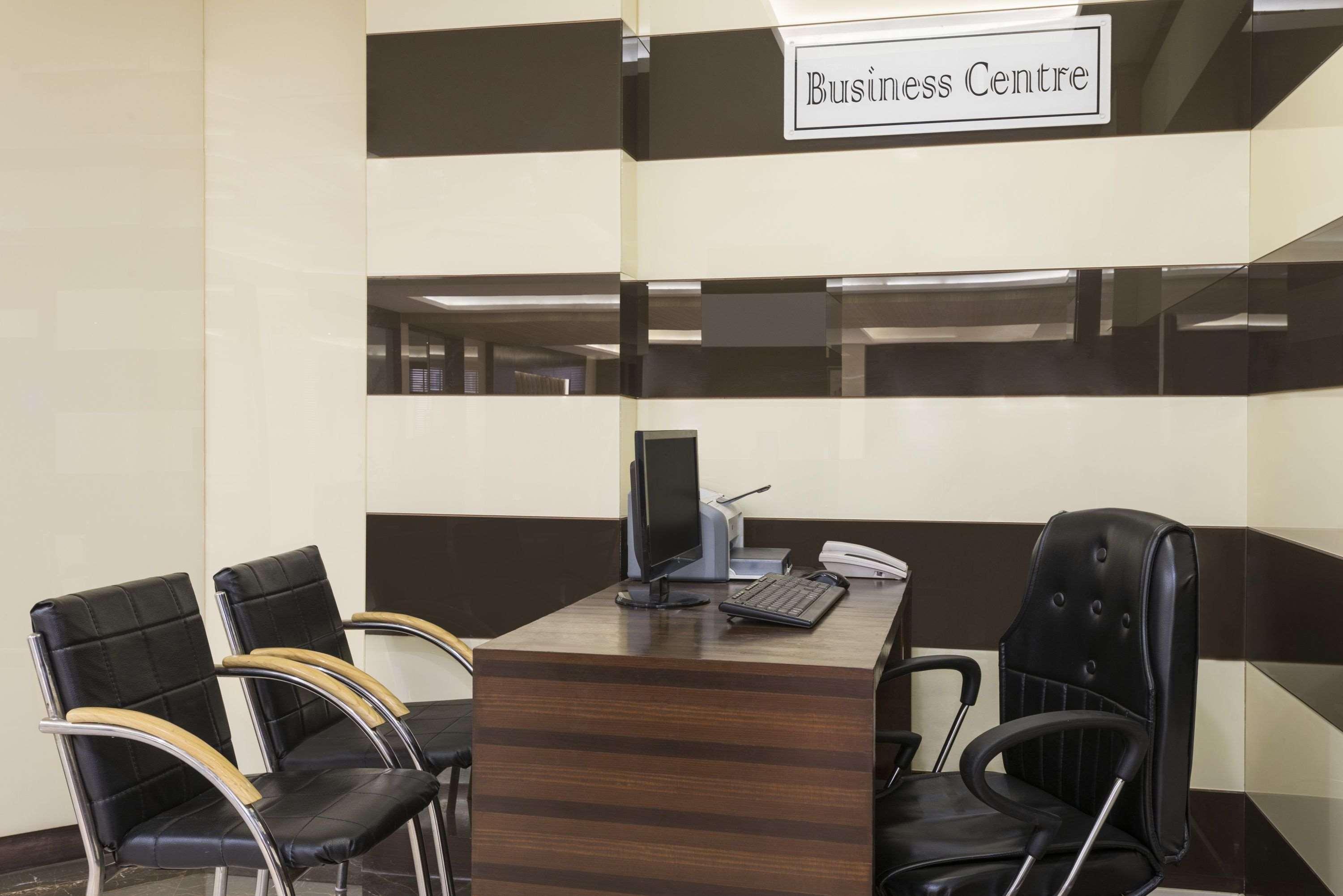 Days Hotel By Wyndham, Jalandhar Extérieur photo