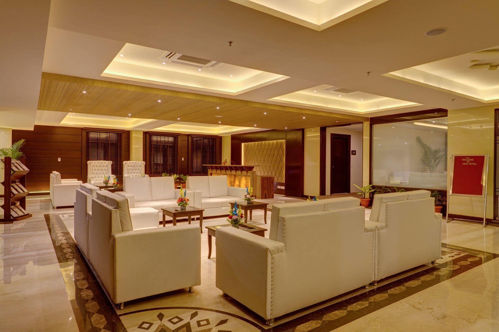 Days Hotel By Wyndham, Jalandhar Extérieur photo